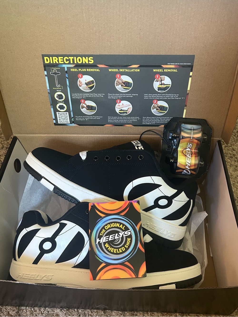 Heelys Black and White Roller Sneakers with Removable Wheels - unisex